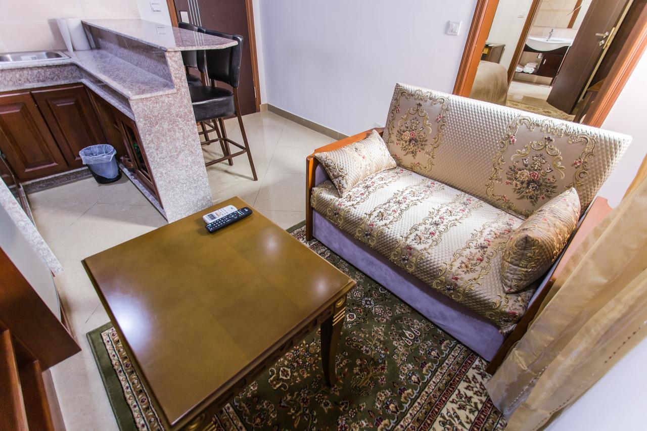 Residence Hoteliere Le Jomonia ليبرفيل المظهر الخارجي الصورة