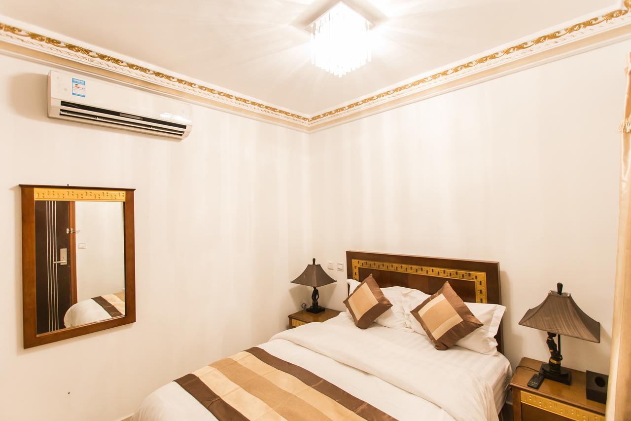 Residence Hoteliere Le Jomonia ليبرفيل المظهر الخارجي الصورة