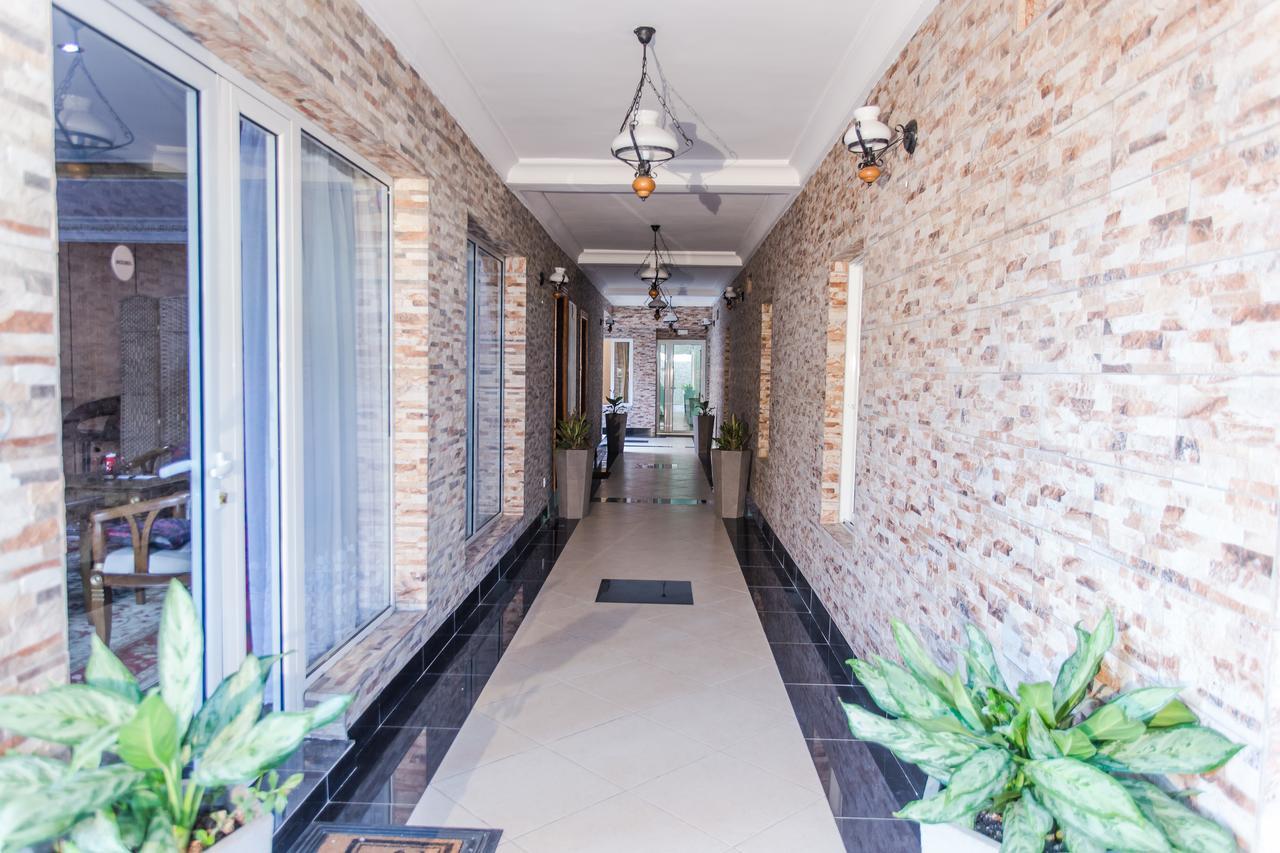 Residence Hoteliere Le Jomonia ليبرفيل المظهر الخارجي الصورة