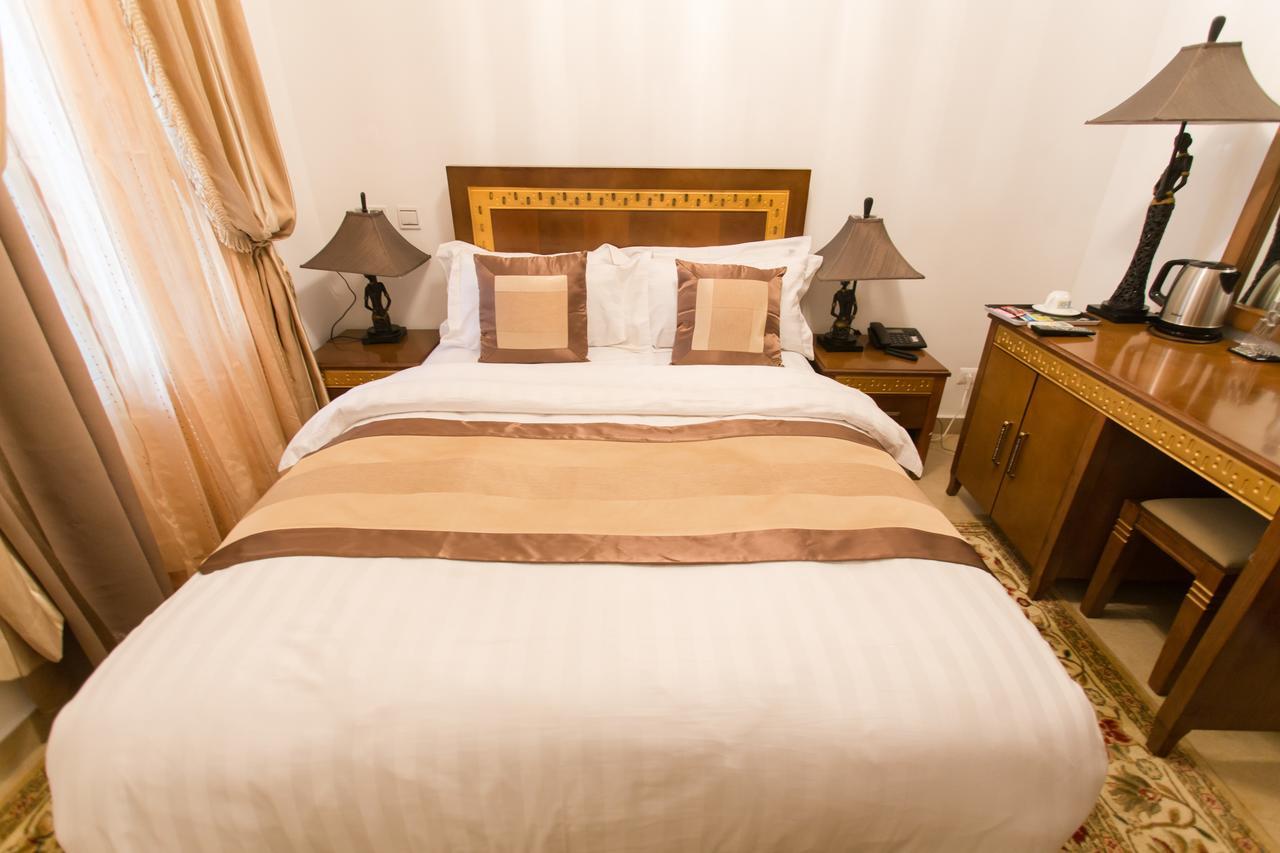 Residence Hoteliere Le Jomonia ليبرفيل المظهر الخارجي الصورة
