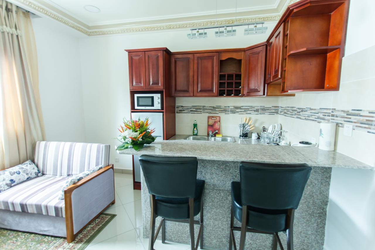 Residence Hoteliere Le Jomonia ليبرفيل المظهر الخارجي الصورة