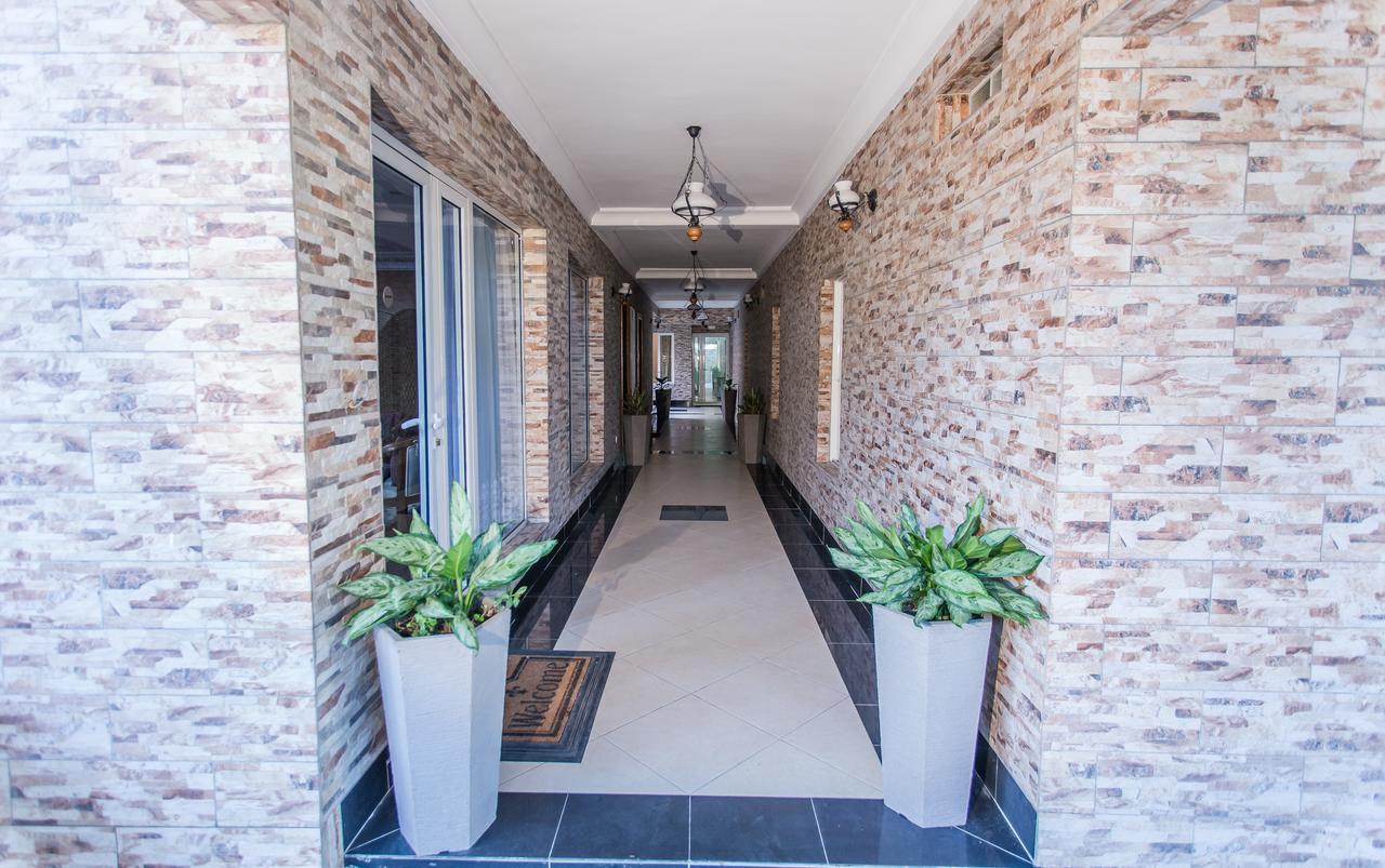 Residence Hoteliere Le Jomonia ليبرفيل المظهر الخارجي الصورة