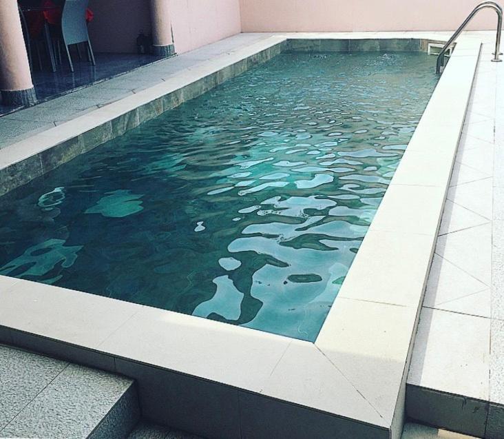 Residence Hoteliere Le Jomonia ليبرفيل المظهر الخارجي الصورة
